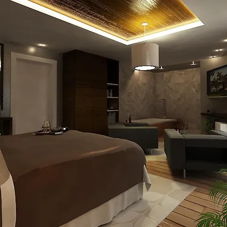 Hotel Crystal *
