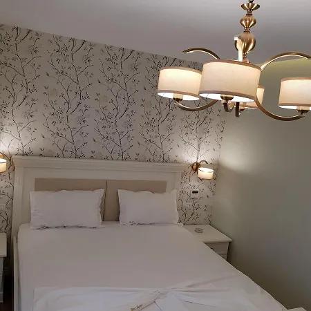 Crystal Hotel Durrës