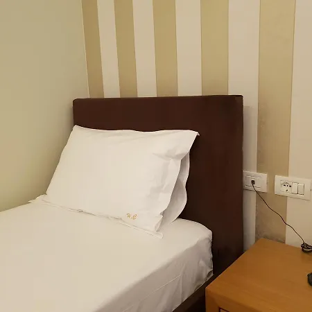 Hotel Crystal