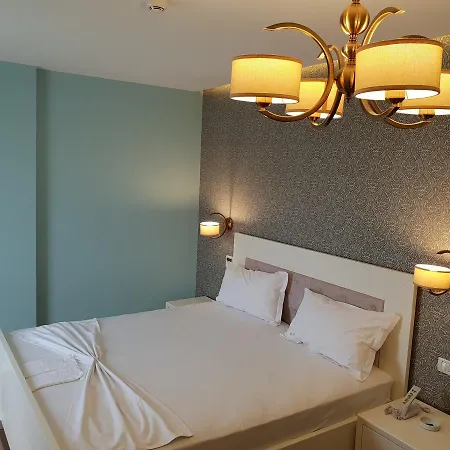 Hotel Crystal Durrës